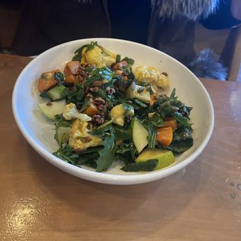 White Dog Cafe - Glen Mills - Fall Harvest Salad - American Near Me - Glen Mills, Pennsylvania White Dog Cafe - Glen Mills - Fall Harvest Salad - American Near Me - Glen Mills, Pennsylvania