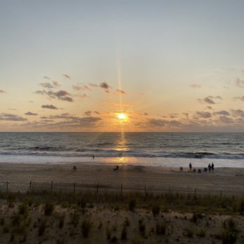 Henlopen Hotel - Sunrise from second floor - Hotels Near Me - Rehoboth Beach, Delaware