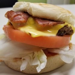 Koral Hamburg - The Koral Bacon Cheeseburger with everything.