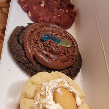 Crumbl - Tatum - Bakeries Near Me - Phoenix, Arizona