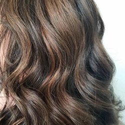 Capelli Salon