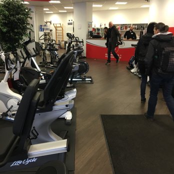 Fitshop - Fitness/Exercise Equipment Near Me - Berlin, BE