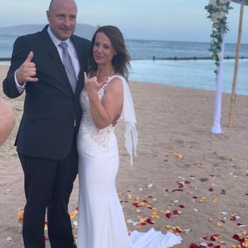 Dream Hi Weddings - Officiants Near Me - Honolulu, Hawaii Dream Hi Weddings - Officiants Near Me - Honolulu, Hawaii