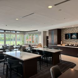 SpringHill Suites by Marriott Roanoke - Breakfast