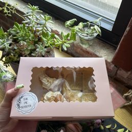Banana cream pie minis & strawberry pie Banana cream pie minis & strawberry pie