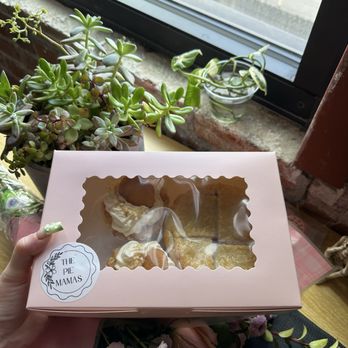 The Pie Mamas - Banana cream pie minis & strawberry pie - Desserts Near Me - Fresno, California The Pie Mamas - Banana cream pie minis & strawberry pie - Desserts Near Me - Fresno, California