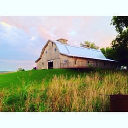 Schwinn Farm - Gorgeous farm venue!