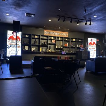 NOIR Hampton: Simply A Panache Lounge