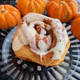 Cinnamon Roll Cinnamon Roll