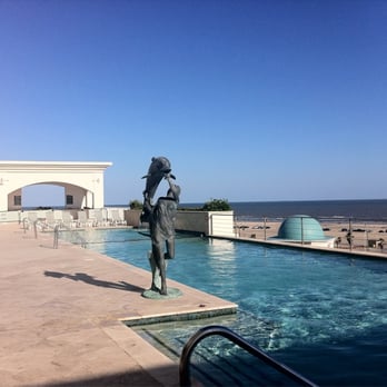 Emerald By The Sea Condominiums - Pool - Vacation Rental Agents Near Me - Galveston, Texas Emerald By The Sea Condominiums - Pool - Vacation Rental Agents Near Me - Galveston, Texas