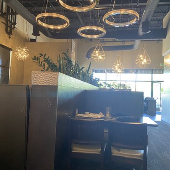 Hug Hes - Restaurant view - New American Near Me - Centerville, Utah Hug Hes - Restaurant view - New American Near Me - Centerville, Utah