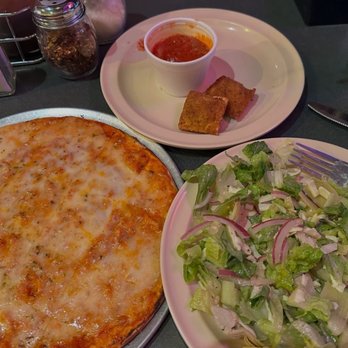 Frasher's Smokehouse - Proven cheese pizza, toasted ravioli, St. Louis salad - Barbeque Near Me - Phoenix, Arizona Frasher's Smokehouse - Proven cheese pizza, toasted ravioli, St. Louis salad - Barbeque Near Me - Phoenix, Arizona
