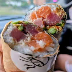 Poke burrito