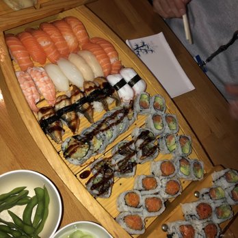 Sushi Grove - Nigiris had too much rice but rolls had great fish to rice proportion! - Sushi Bars Near Me - Buffalo Grove, Illinois Sushi Grove - Nigiris had too much rice but rolls had great fish to rice proportion! - Sushi Bars Near Me - Buffalo Grove, Illinois