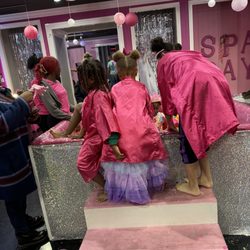 Sugar and spice kiddie spa - Ball pit