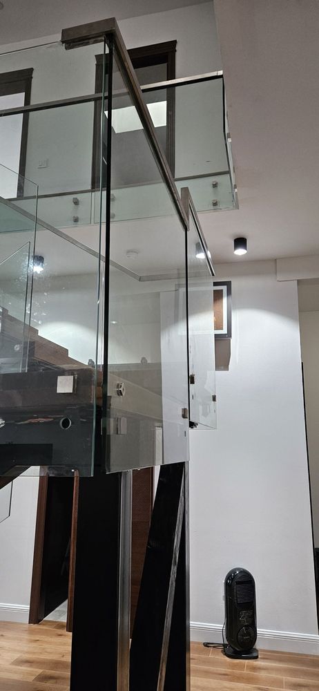 Slide of Nilo Handyman