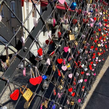 Café M - Love lock bridge - Cafes Near Me - Savannah, Georgia Café M - Love lock bridge - Cafes Near Me - Savannah, Georgia