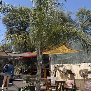 Genas Sierra Inn and Restaurant - Back patio - American Near Me - Dunlap, California