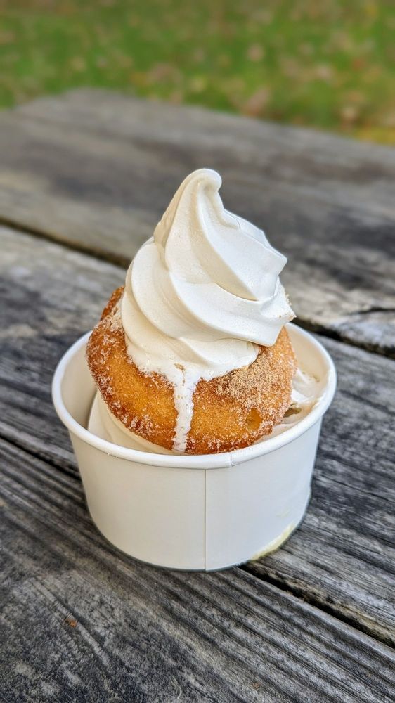 SUGAR SHACK Updated September 2024 92 Photos & 34 Reviews 29