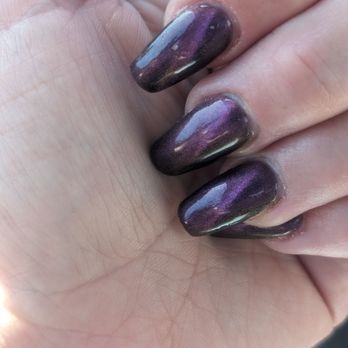 Queen's Nails & Spa - No sunlight - Nail Salons Near Me - Kihei, Hawaii