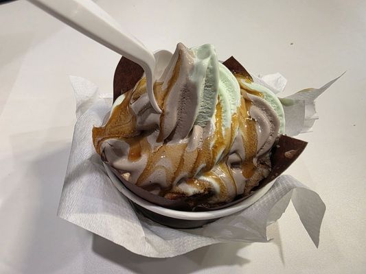 Cinnabon Swirl by null