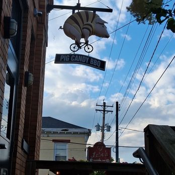 Pig Candy BBQ - Cute decor - Barbeque Near Me - Cincinnati, Ohio