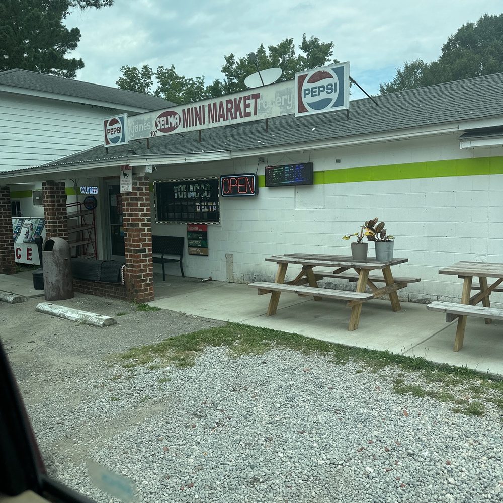 Selma Mini Market - the outside of the building - Convenience Stores Near Me - Selma, North Carolina Selma Mini Market - the outside of the building - Convenience Stores Near Me - Selma, North Carolina