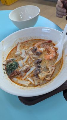 Famous Sungei Road Trishaw Laksa by null