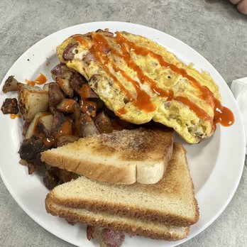 Tiny Tim's Cafe - Meat lovers omelette - Breakfast & Brunch Near Me - Auburn, Massachusetts