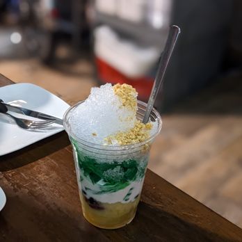 Hello Saigon - a cup of ice cream and a plate of salad - Vietnamese Near Me - New York, New York