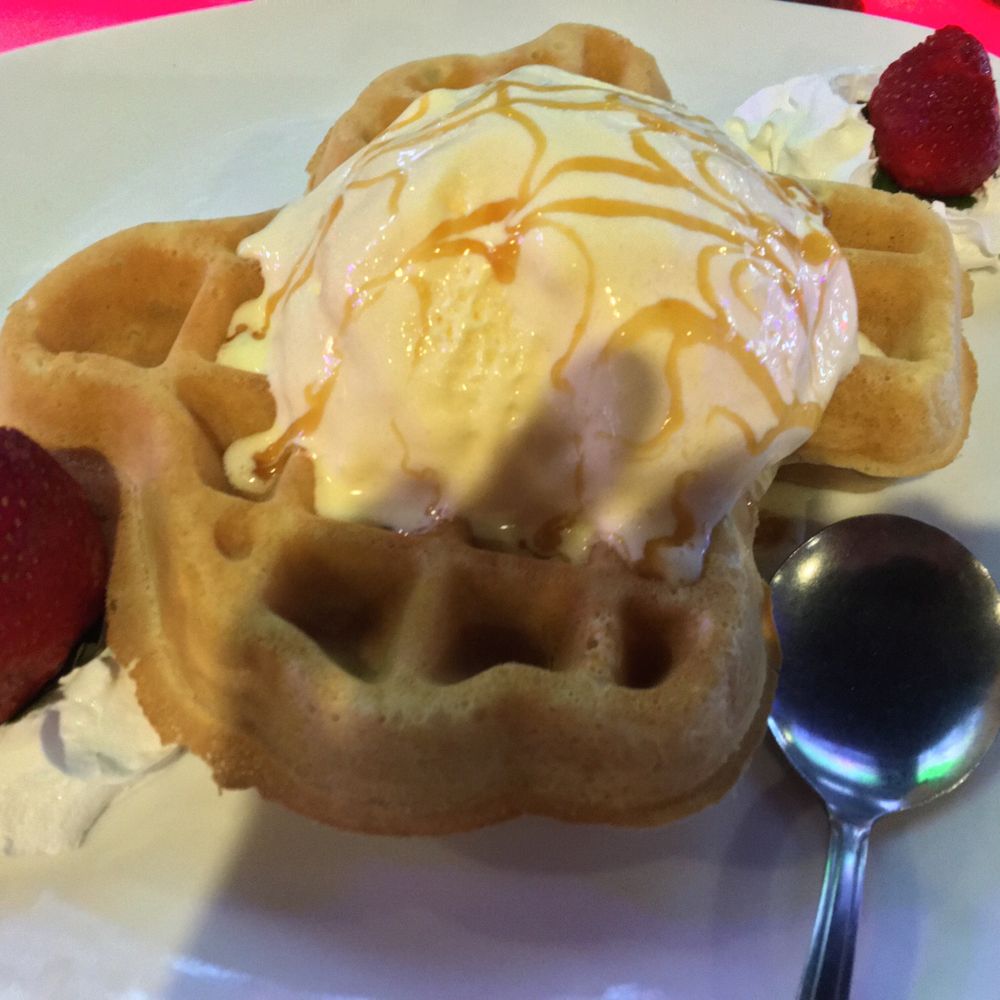 Texas Huddle - TEXAS WAFFLE - Chicken Wings Near Me - Webster, Texas