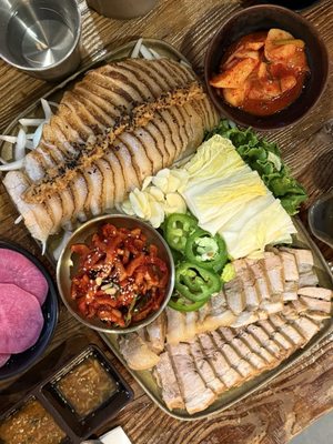 Hangari Kalguksu by null