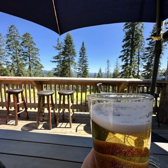 Ham's Station - The outdoor deck - American Near Me - Pioneer, California