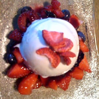 Nobu - frozen yogurt and berries - Japanese Near Me - London, XGL Nobu - frozen yogurt and berries - Japanese Near Me - London, XGL