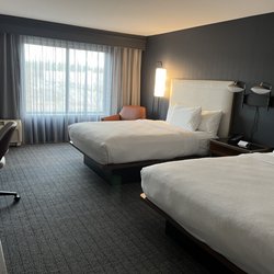 Courtyard by Marriott Kingston - Room 206