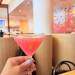 Escape Lounges - The Centurion Studio Partner PHX Terminal 3