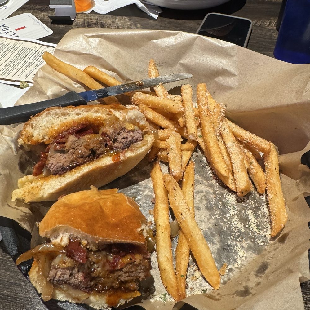 Roundhouse Brew Pub - Smokestack Burger - Pizza Near Me - Sioux Falls, South Dakota Roundhouse Brew Pub - Smokestack Burger - Pizza Near Me - Sioux Falls, South Dakota