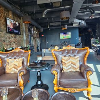 Smokin’ Silverbacks Cigar Lounge - Cigar Bars Near Me - Philadelphia, Pennsylvania