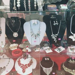 Jewelries