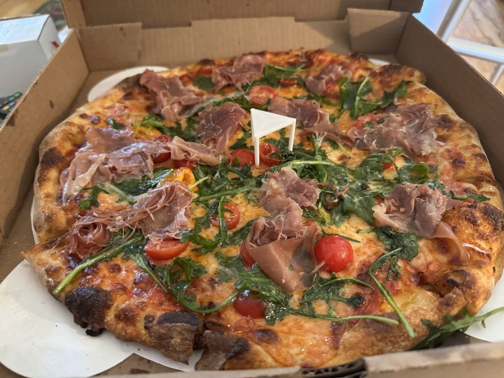 Fawn Pizza & Vinyl Bar Logo