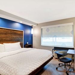 Tru by Hilton Richmond - Guest room