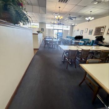 Dennis Spaghetti & Steak House - Italian Near Me - Chesapeake, Virginia
