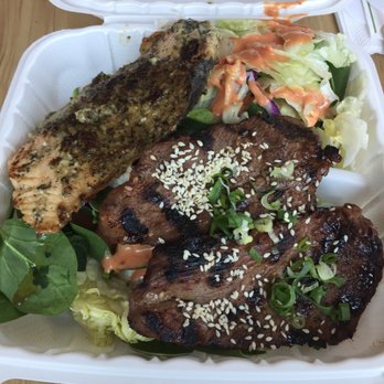 Simply Ono - Surf & turf (pesto crusted salmon & kalbi tri tip) extra veggies, no rice. Tri tip was dry and tough like beef jerky - Food Trucks Near Me - Honolulu, Hawaii Simply Ono - Surf & turf (pesto crusted salmon & kalbi tri tip) extra veggies, no rice. Tri tip was dry and tough like beef jerky - Food Trucks Near Me - Honolulu, Hawaii