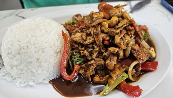 Liang's Thai Food by null