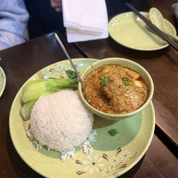 Fok Noodles - cuttlefish curry - Chinese Near Me - New York, New York Fok Noodles - cuttlefish curry - Chinese Near Me - New York, New York