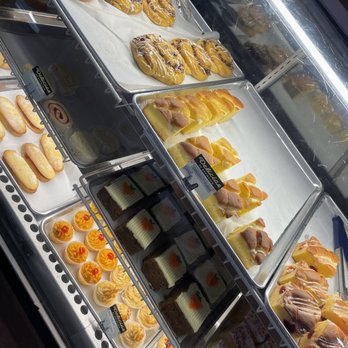 Delicias De Borinquen - The smell will bring you in the taste will keep you here - Bakeries Near Me - Orange Park, Florida