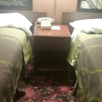 Super 8 by Wyndham Muskogee - Beds were comfortable except for the pillows - Hotels Near Me - Muskogee, Oklahoma Super 8 by Wyndham Muskogee - Beds were comfortable except for the pillows - Hotels Near Me - Muskogee, Oklahoma