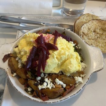 The Egg Of Estes - Season egg harvest hash - Cafes Near Me - Estes Park, Colorado The Egg Of Estes - Season egg harvest hash - Cafes Near Me - Estes Park, Colorado