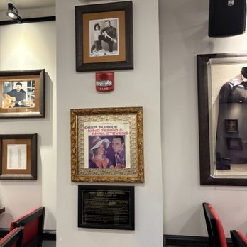 Hard Rock Cafe - Burgers Near Me - Niagara Falls, New York Hard Rock Cafe - Burgers Near Me - Niagara Falls, New York
