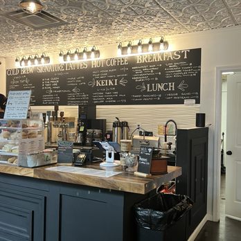Ali’i Coffee - Counter - Coffee & Tea Near Me - Honolulu, Hawaii Ali’i Coffee - Counter - Coffee & Tea Near Me - Honolulu, Hawaii